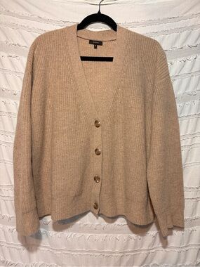 Quince Mongolian cashmere fisherman cropped cardigan.
